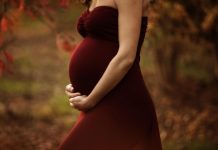Catturare la Bellezza della Maternità: Il Ruolo del Fotografo Maternity