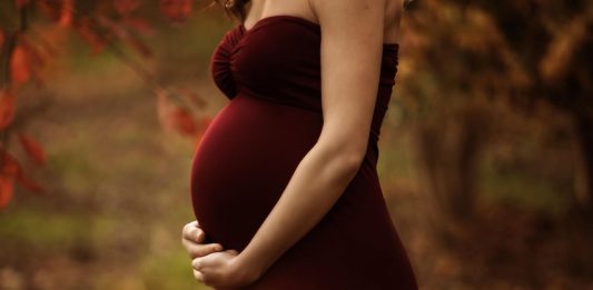 Catturare la Bellezza della Maternità : Il Ruolo del Fotografo Maternity Catturare la Bellezza della Maternità : Il Ruolo del Fotografo Maternity